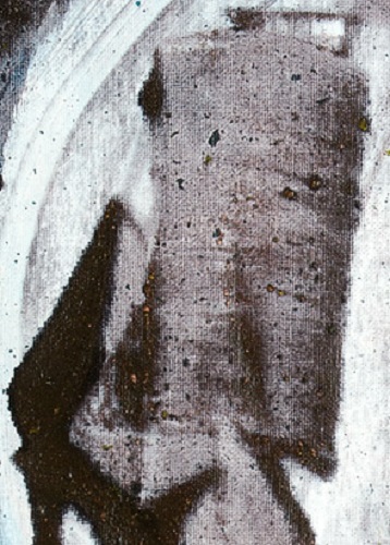 Intorno alla testa del boia, un caleidoscopio di piramidi